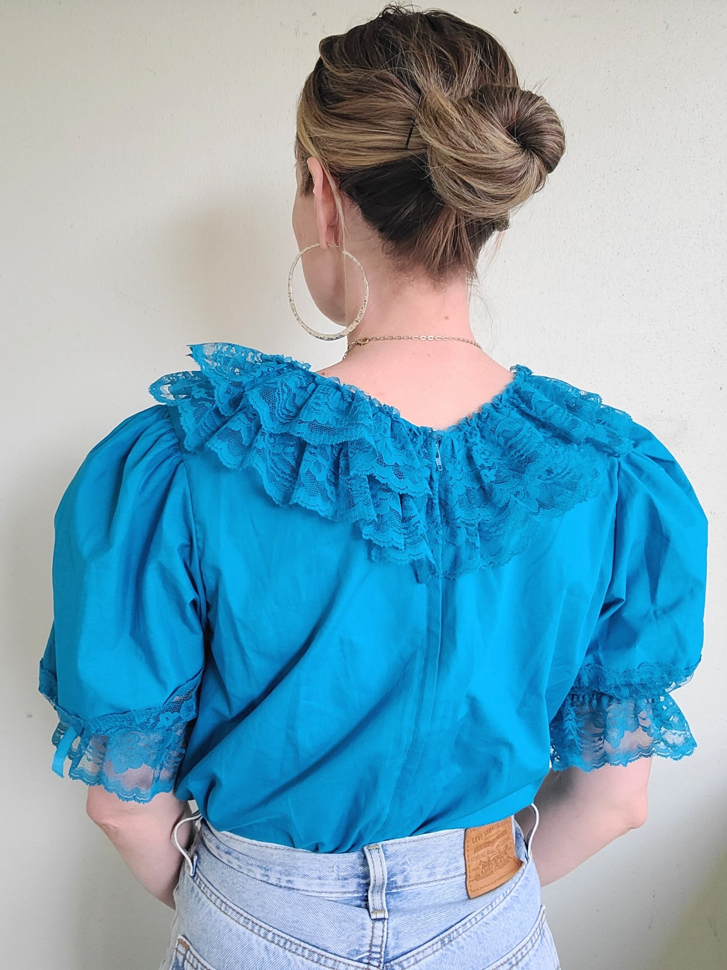 The Ocean Prairie Ruffly Blouse M-L