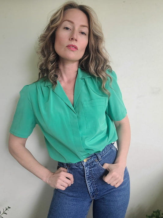 The Kelly Green Vintage 80s Button Down Blouse M