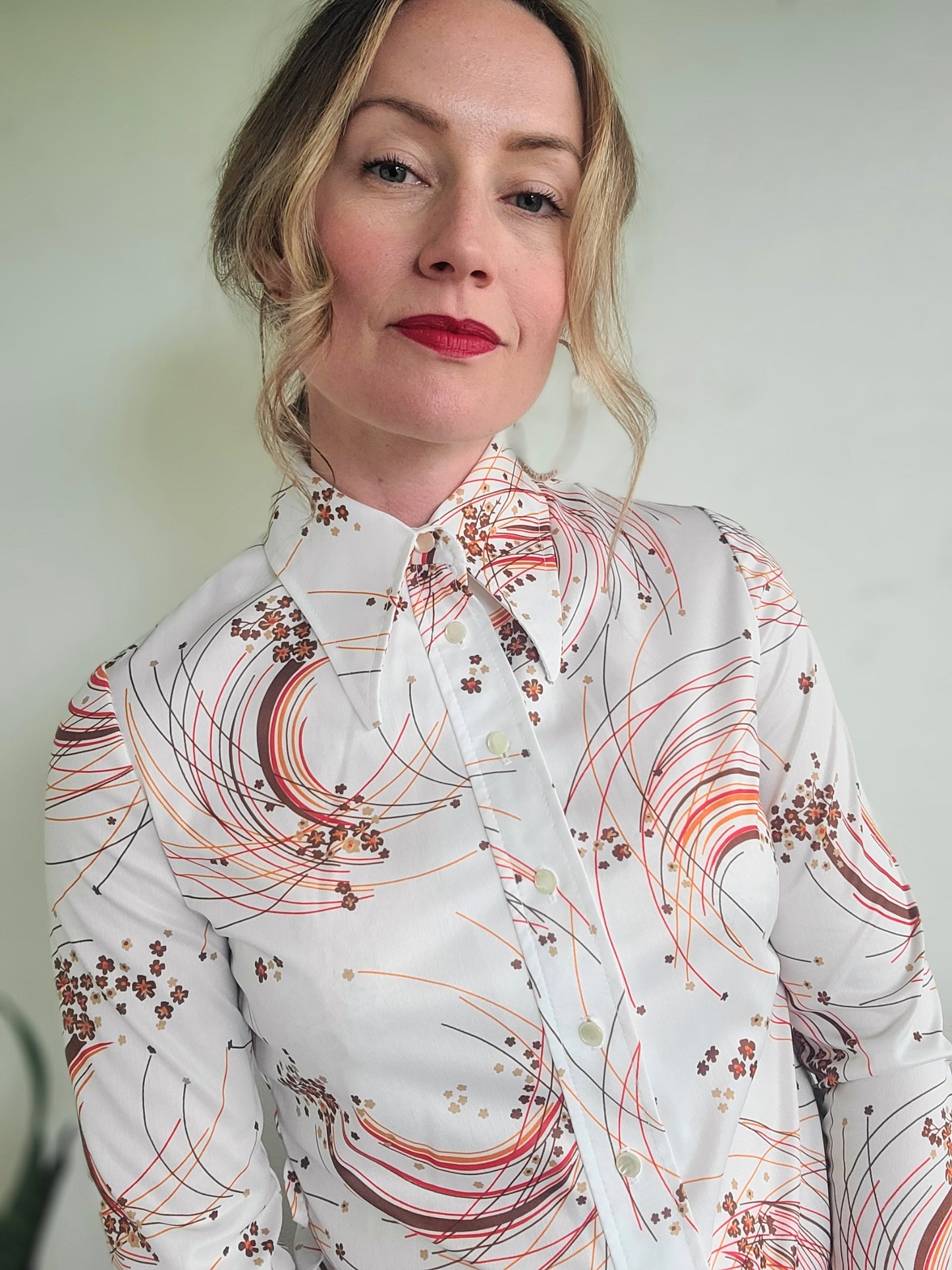 The McJagger Dagger Collar Vintage Button Down S-M