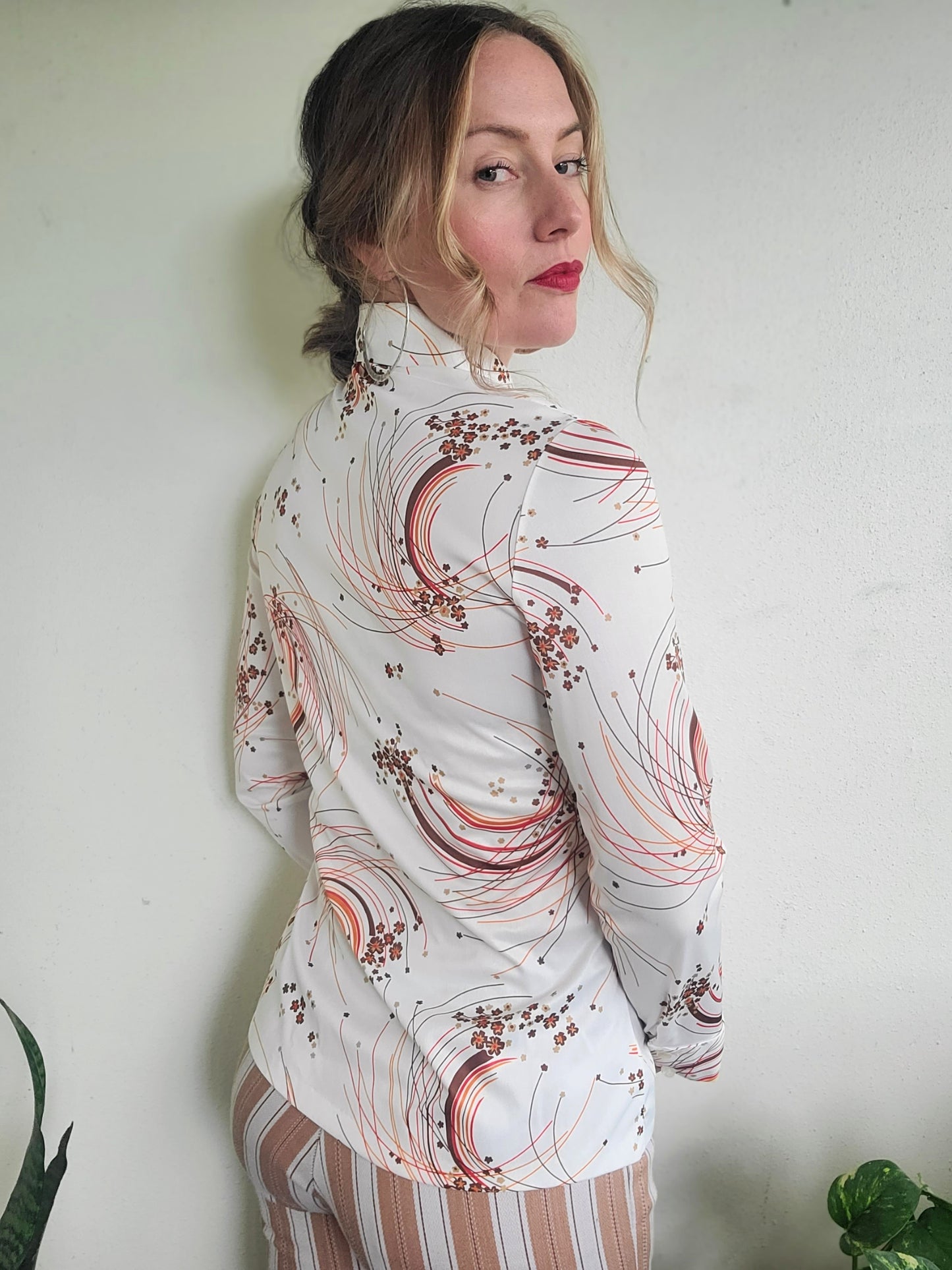 The McJagger Dagger Collar Vintage Button Down S-M