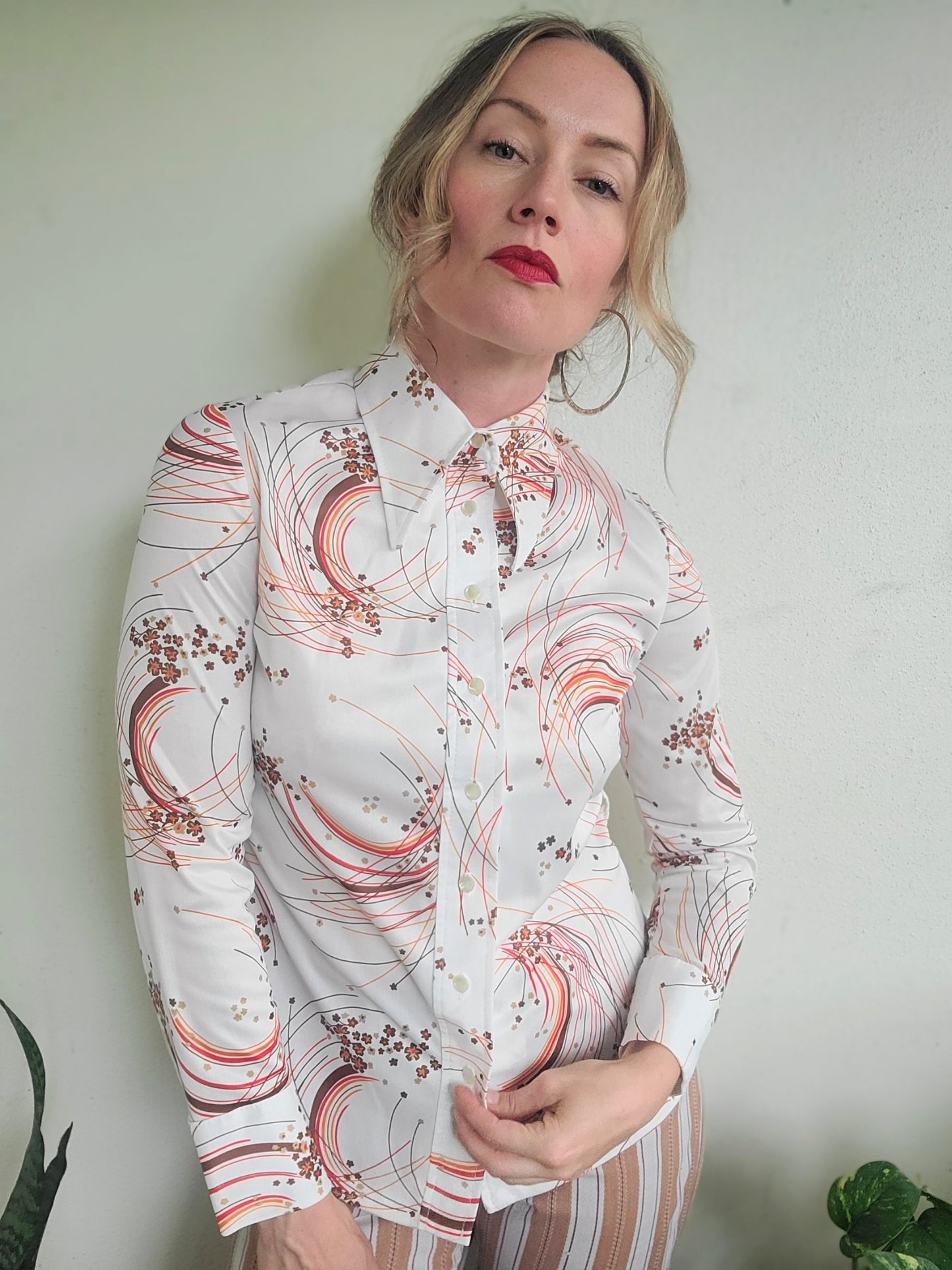 The McJagger Dagger Collar Vintage Button Down S-M