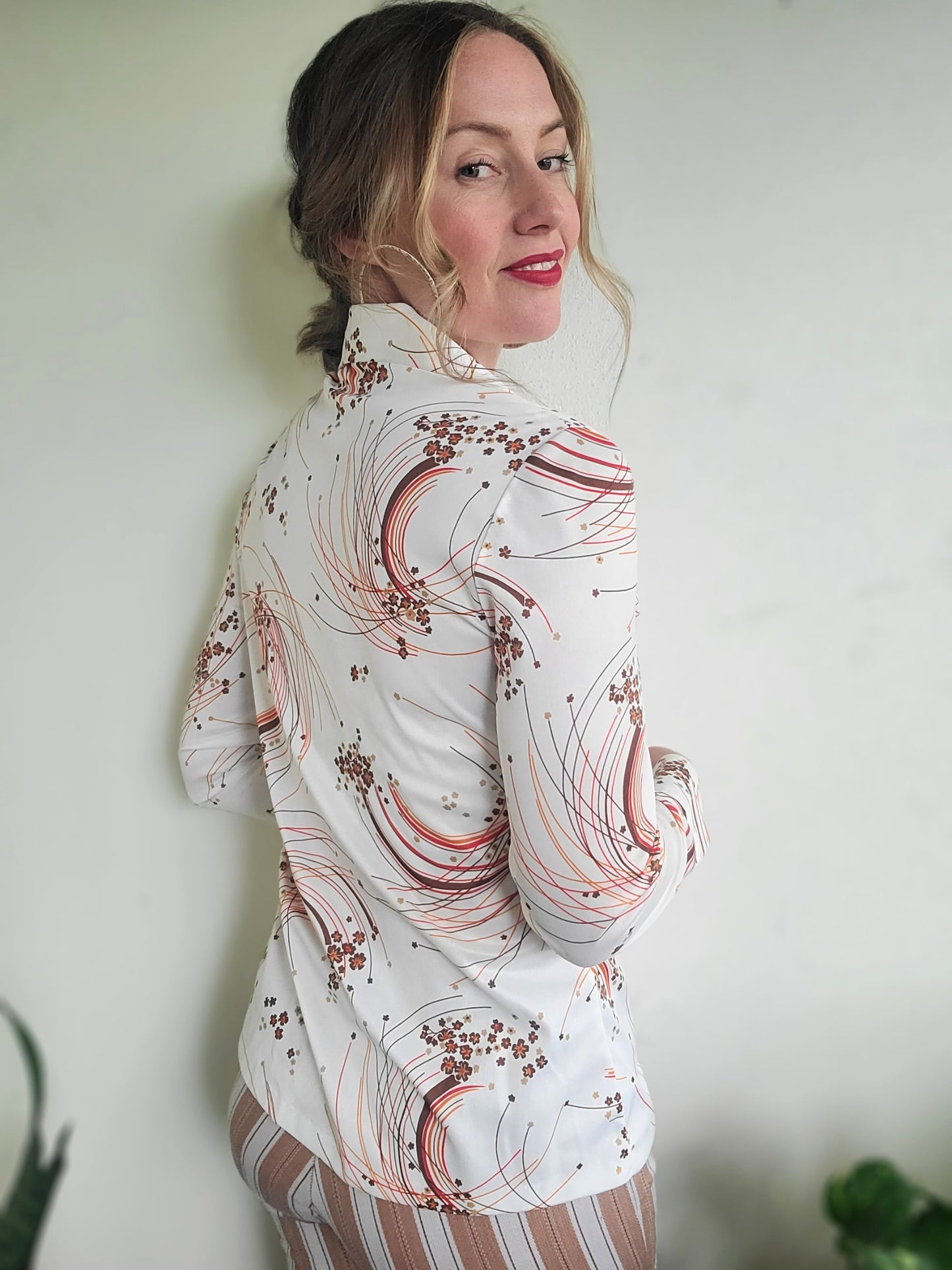 The McJagger Dagger Collar Vintage Button Down S-M