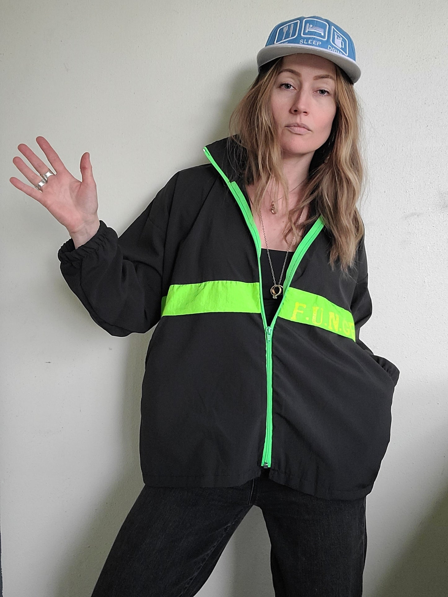 F.U.N. Gear Vintage 90s Windbreaker M-L