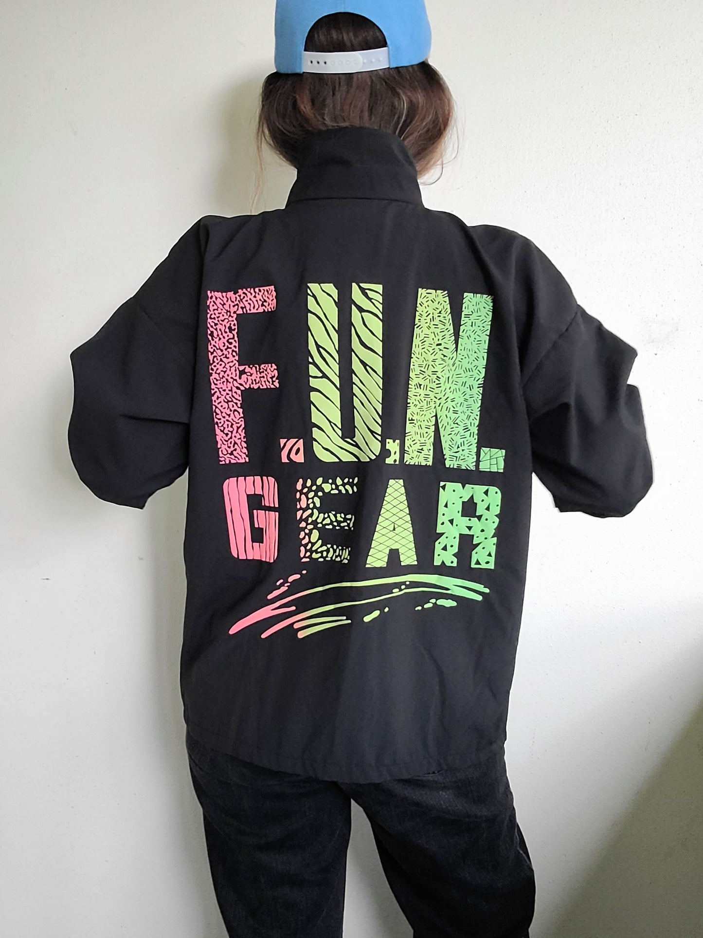 F.U.N. Gear Vintage 90s Windbreaker M-L