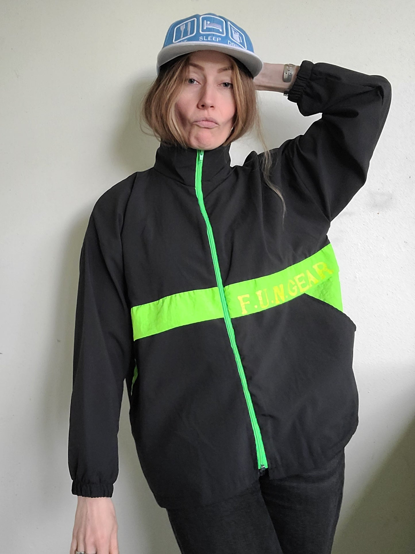 F.U.N. Gear Vintage 90s Windbreaker M-L