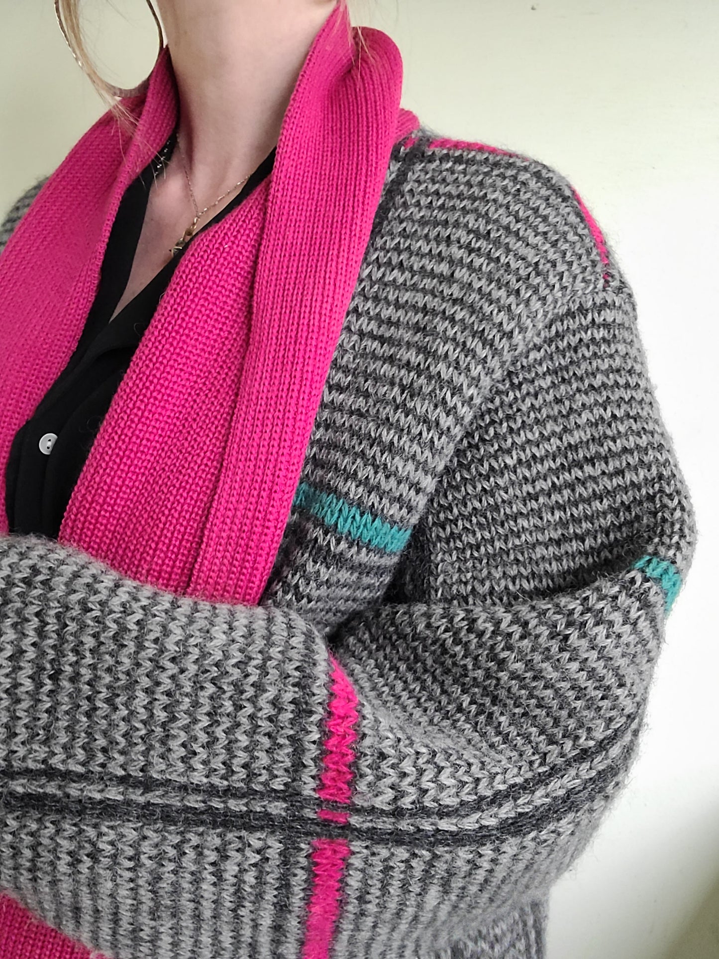 The Sandra 90s Vintage Grid Wool Zip Up Sweater L
