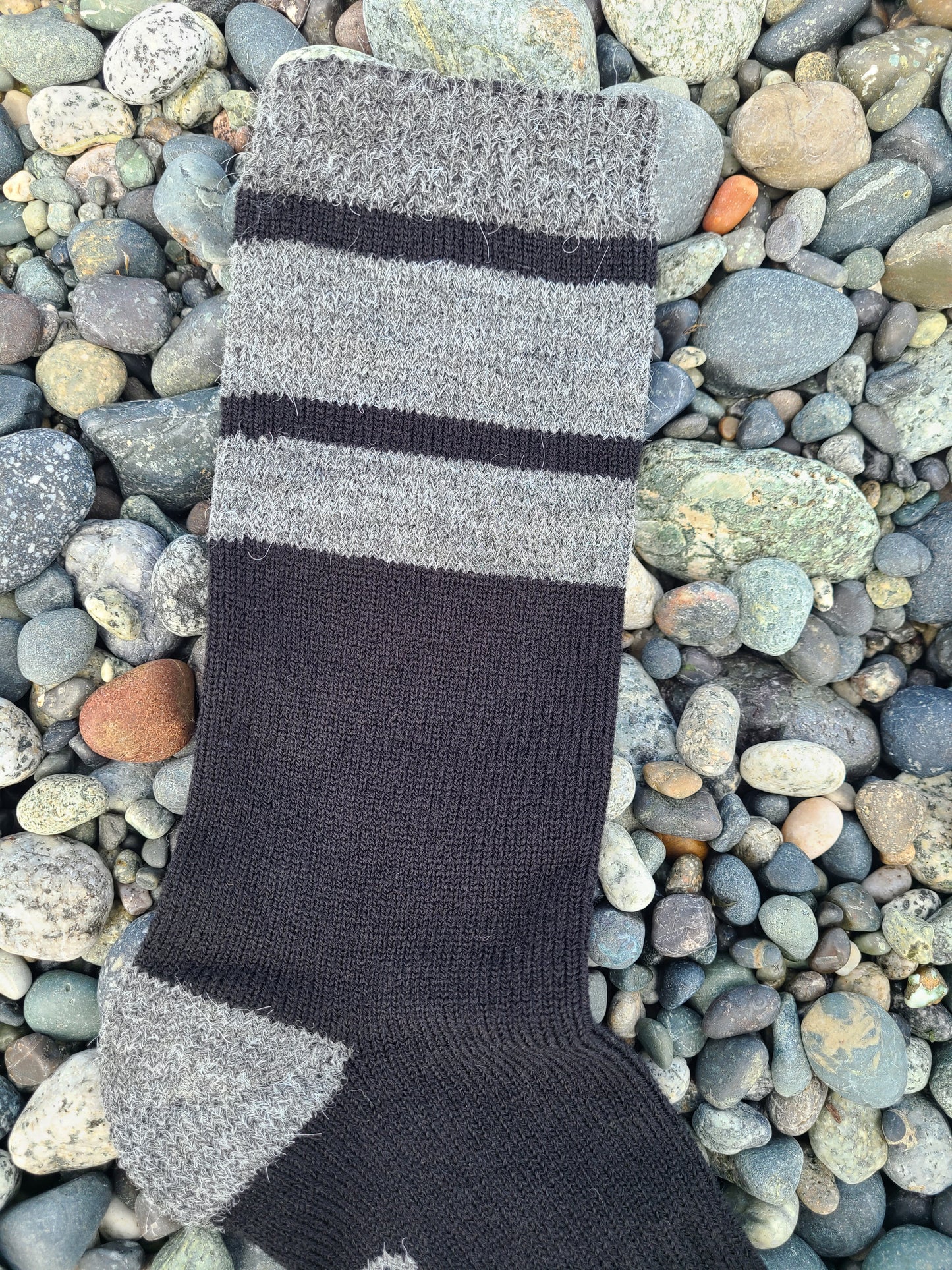 The GoodLazy Merino Wool Mid Crew Sock - Black