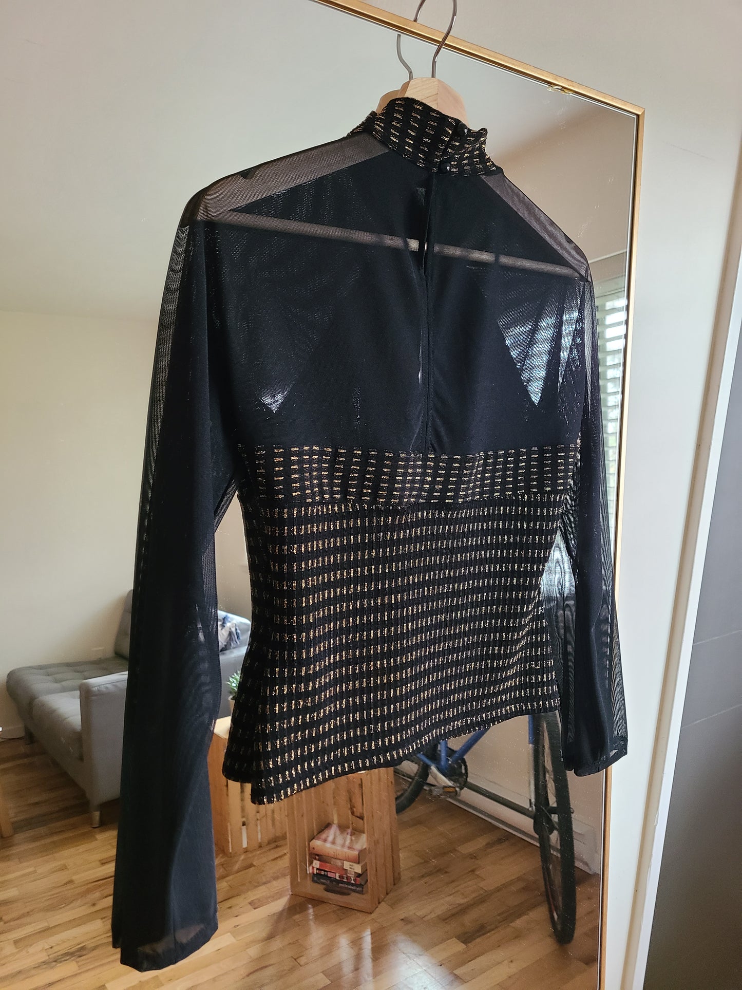 The Xena Vintage 60s Mesh Blouse XS-S