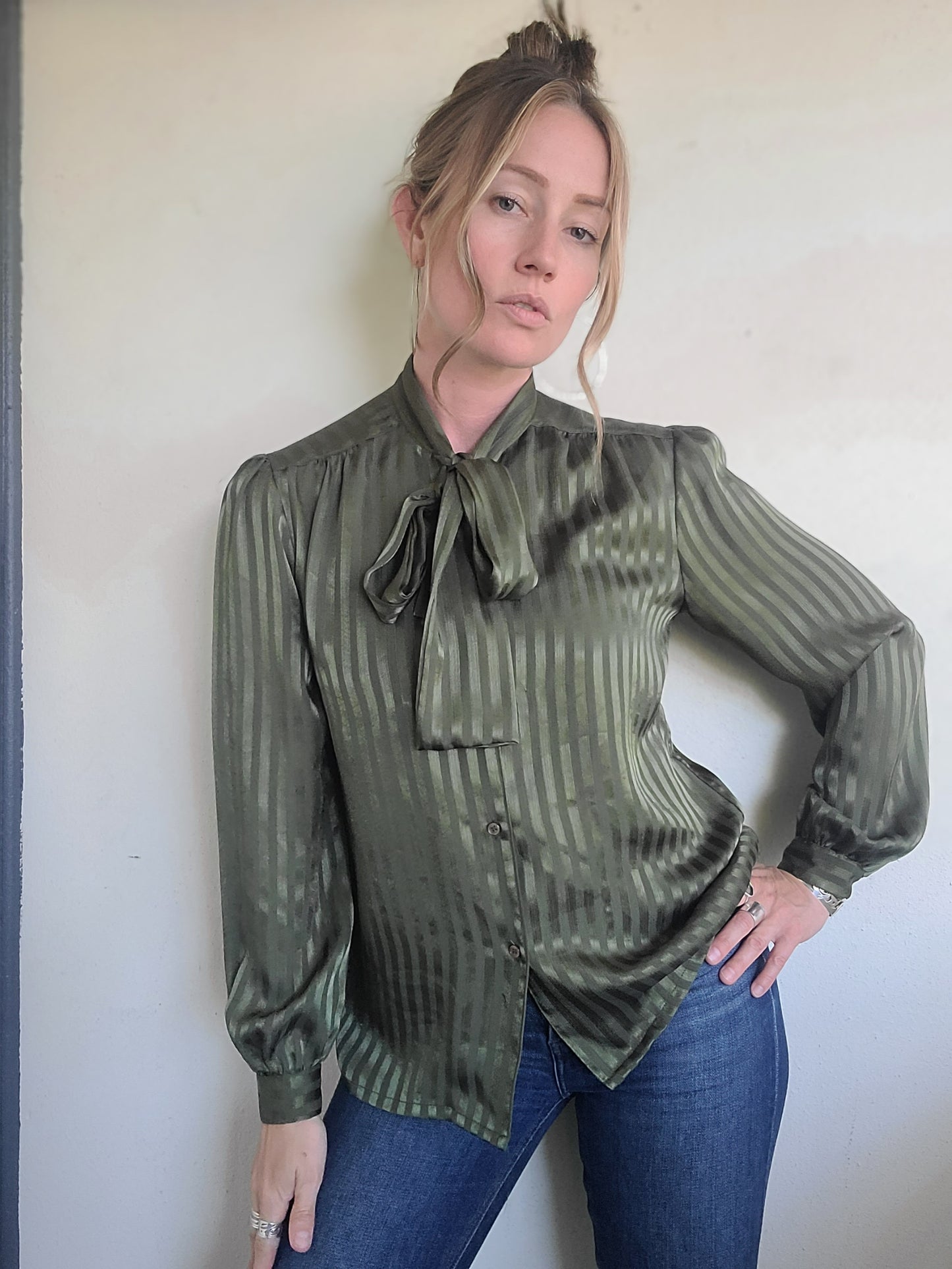 The History Dept Intern Ascot Blouse M