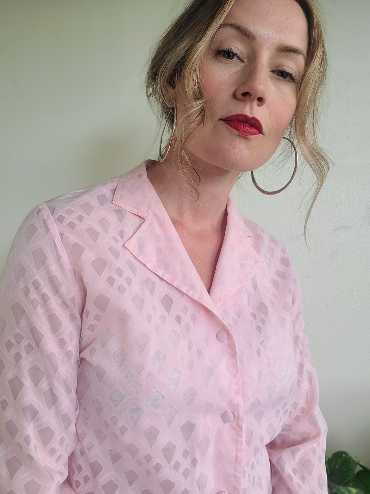 The Carnation Sheer Handmade 60s Button Down S