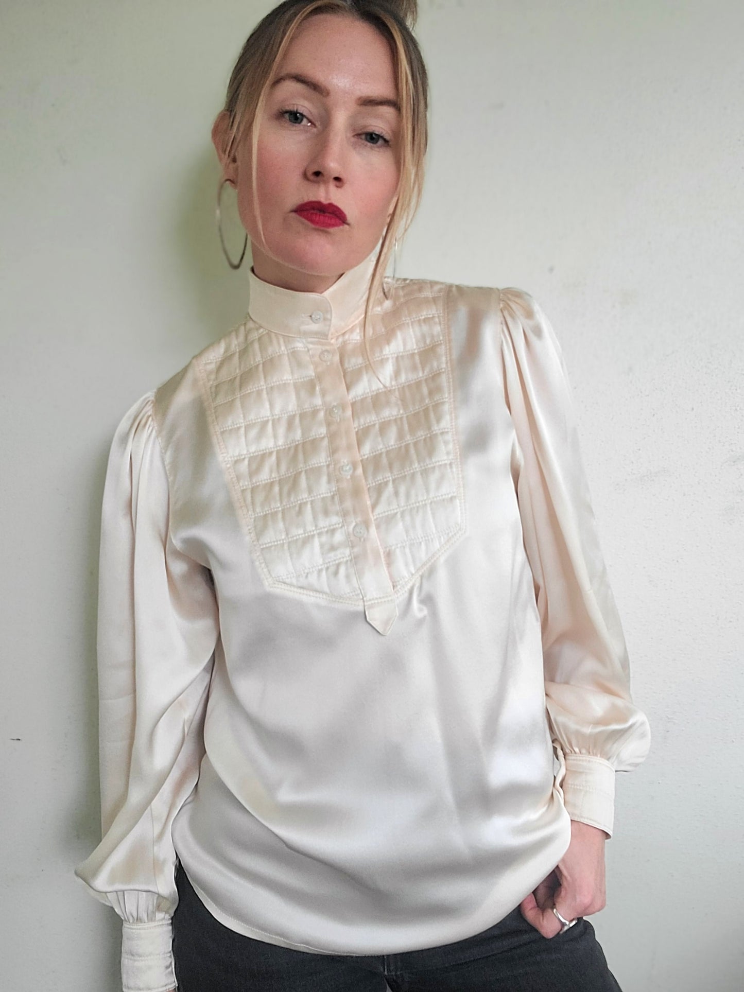 The Abalone Vintage Silk ESCADA Blouse M