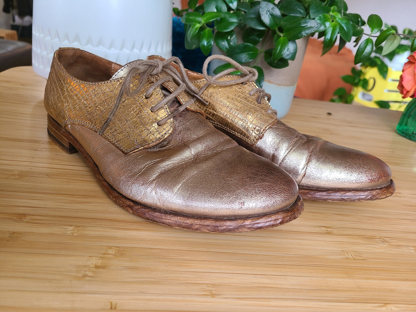 The Catarina Gold Oxfords 37