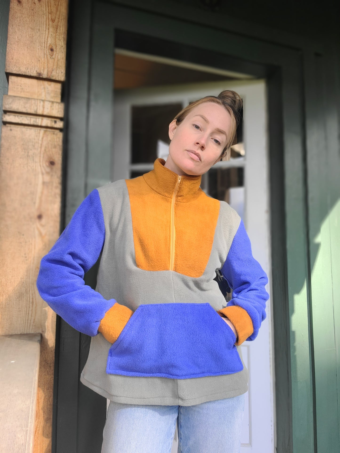 The Wayne Handmade Colorblocked Pullover Fleece L