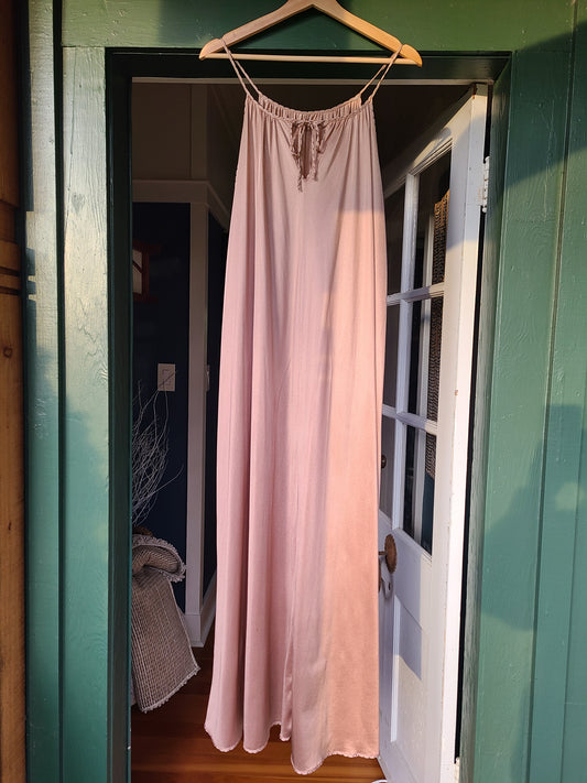 The Vanessa Rosy Clay Nightgown L