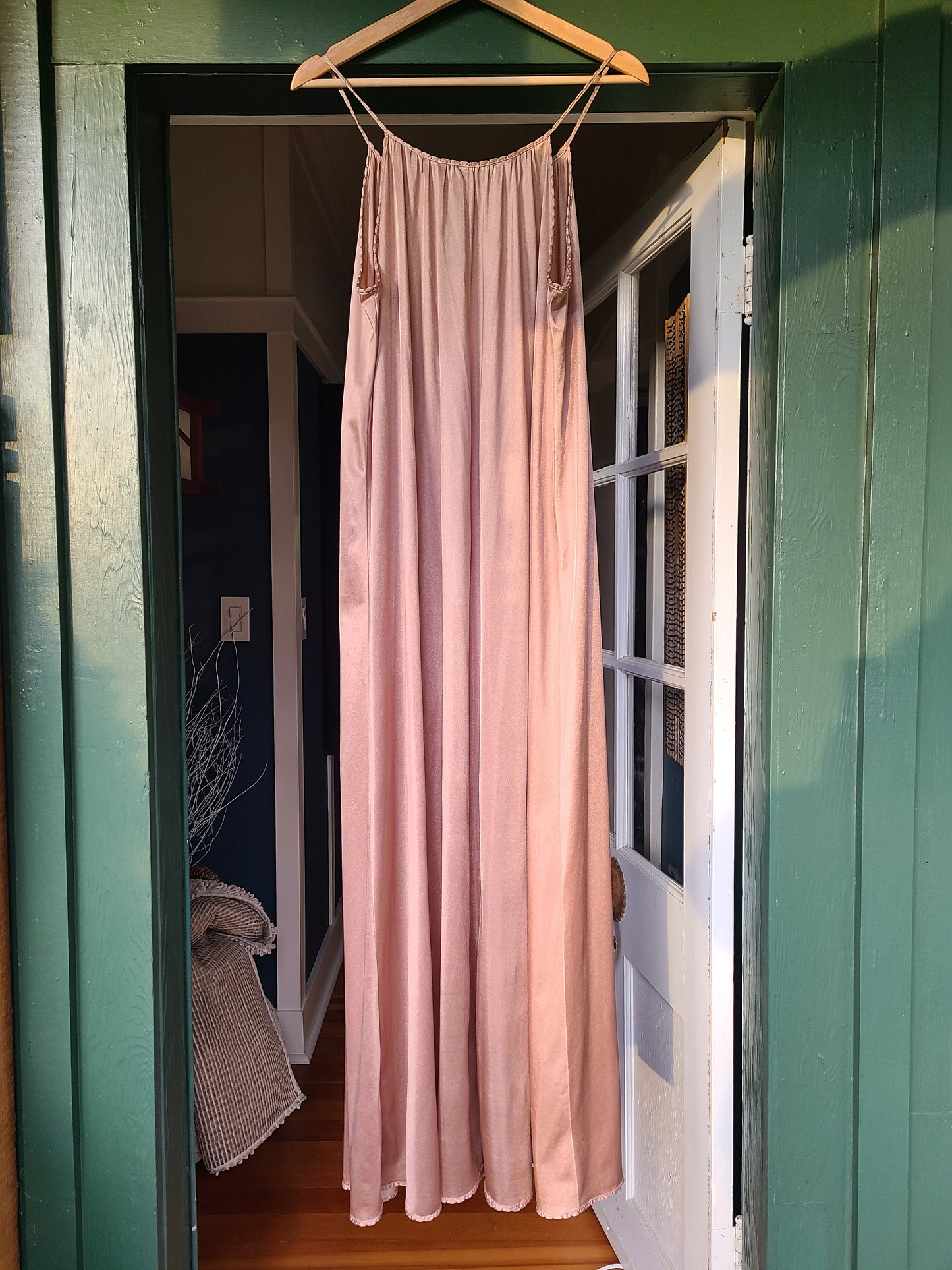 The Vanessa Rosy Clay Nightgown L