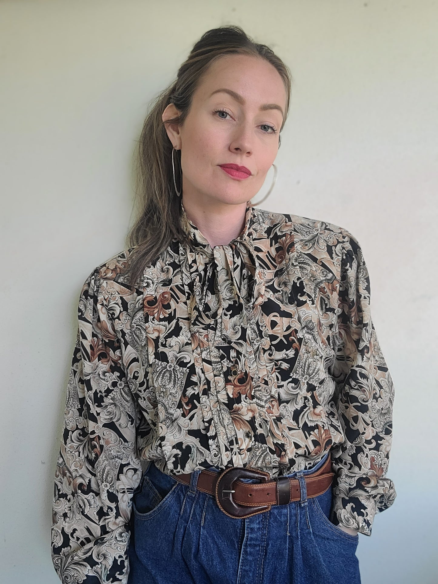 The Robin Vintage 80s Ascot Tie Blouse L