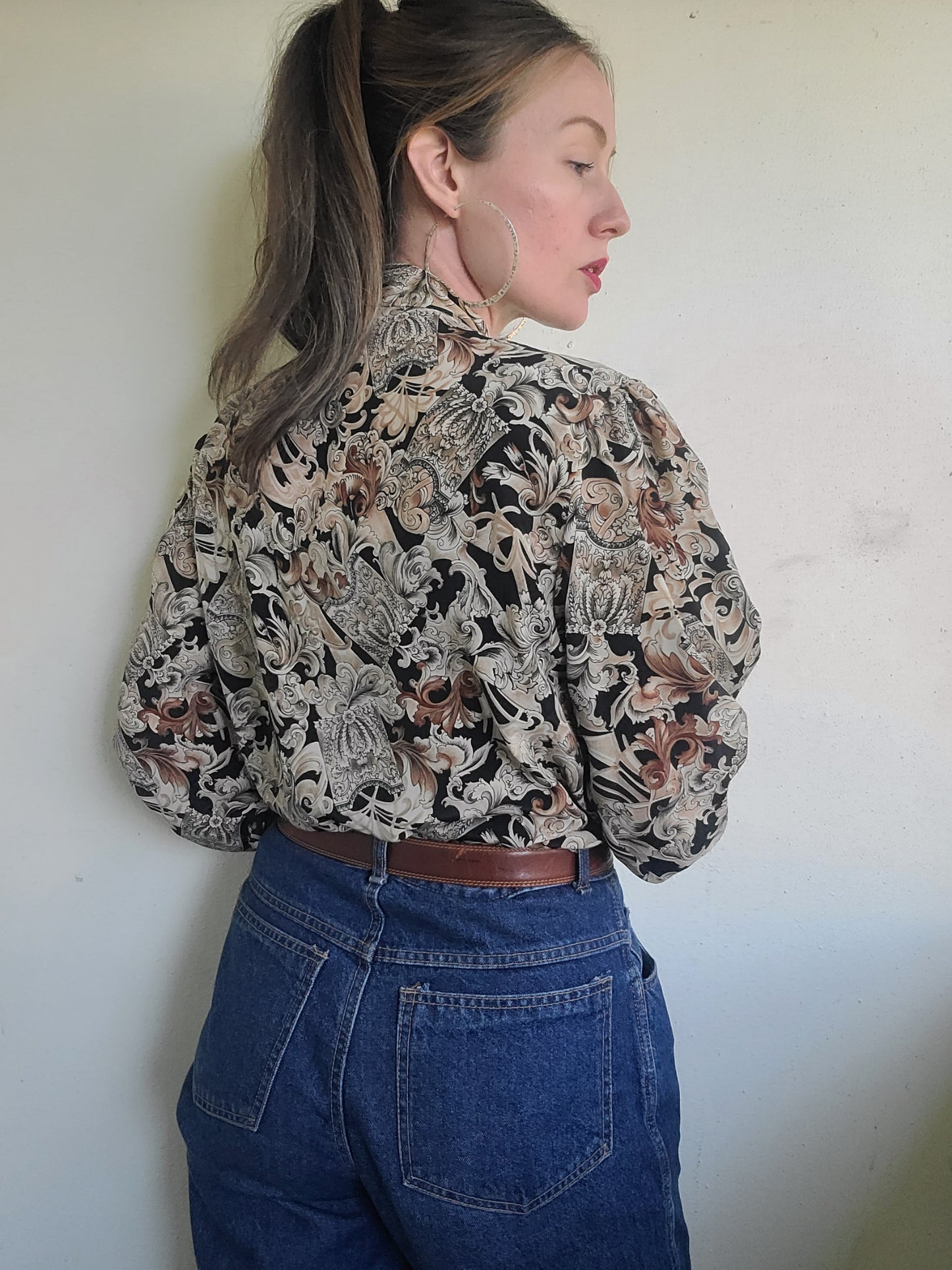 The Robin Vintage 80s Ascot Tie Blouse L