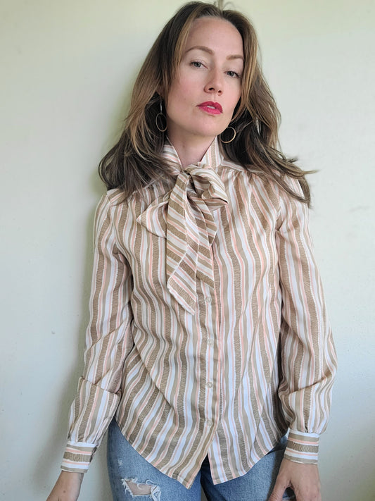 The Anne Vintage 1970s Ascot Tie Blouse S