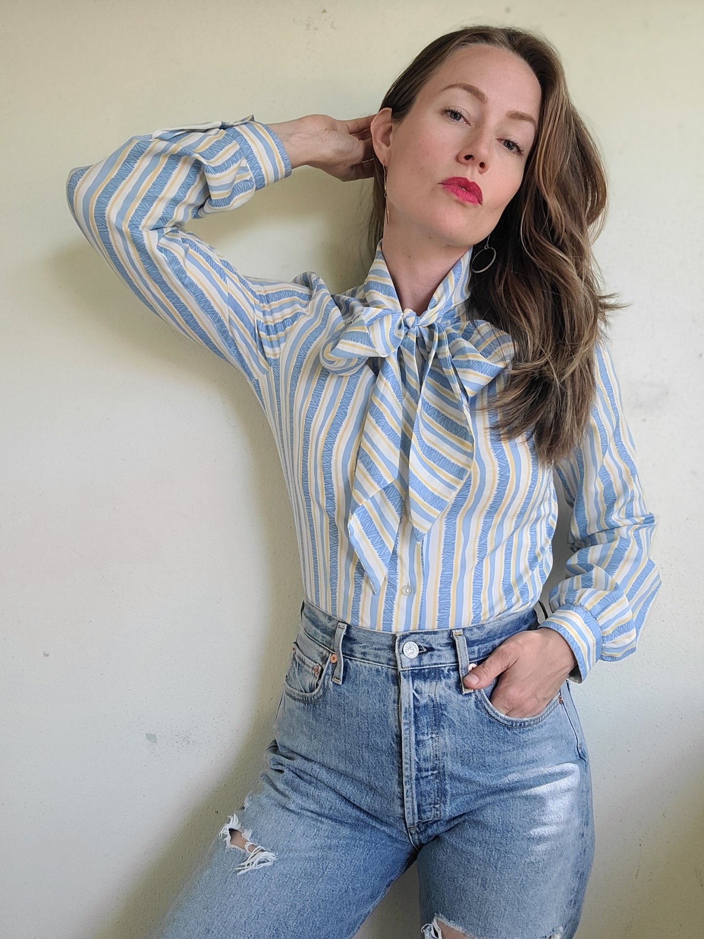 The Anne Vintage 70s Ascot Tie Blouse S
