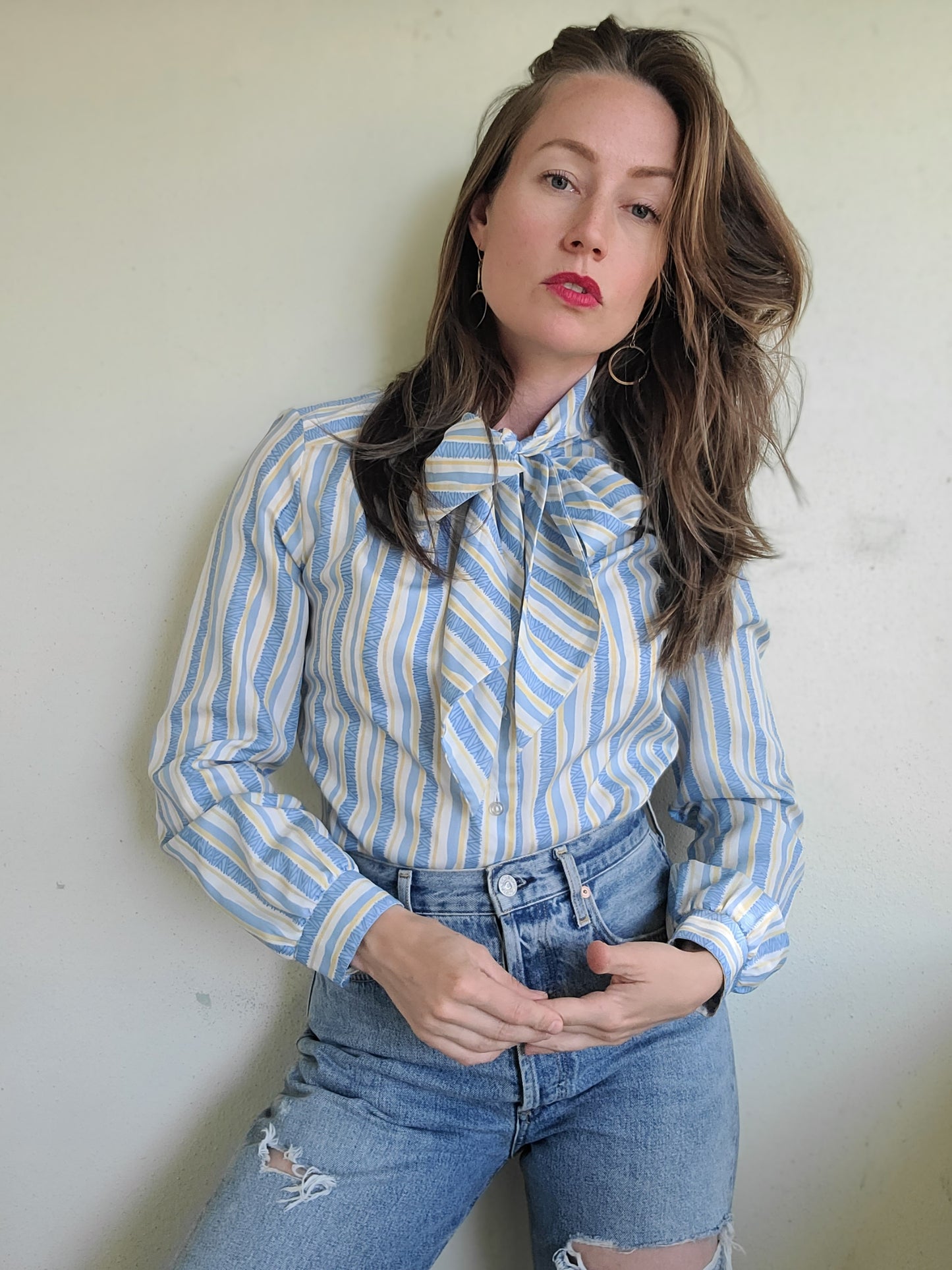 The Anne Vintage 70s Ascot Tie Blouse S