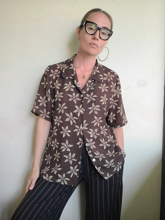 The Darlotta Vintage Sheer Button Down L