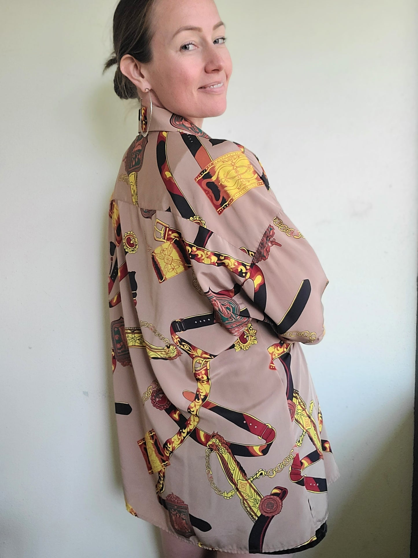 The Regina Vintage 90s Baroque Button Down XL