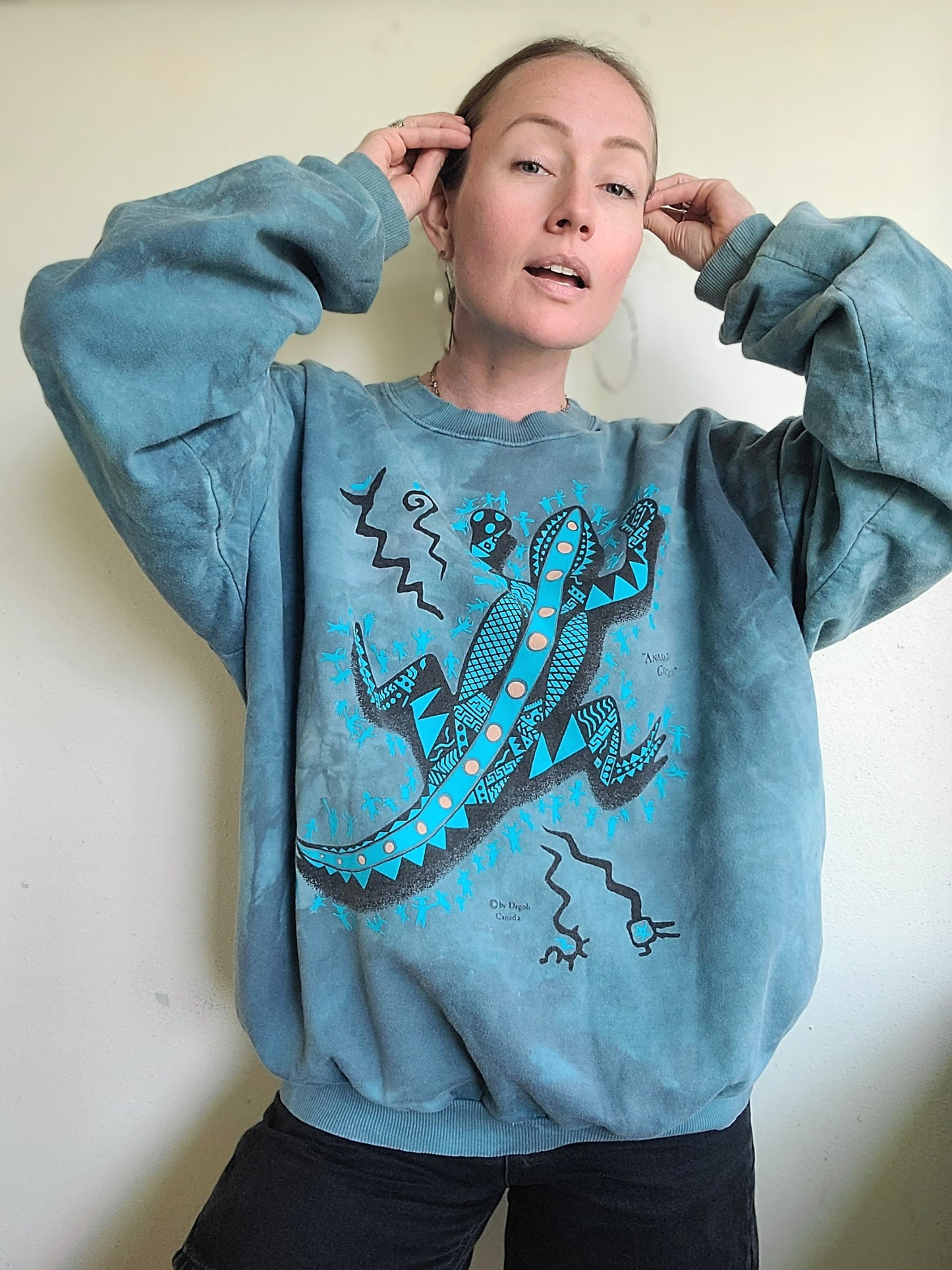 The Nate Vintage 90s Sweatshirt by Dagoli L/XL