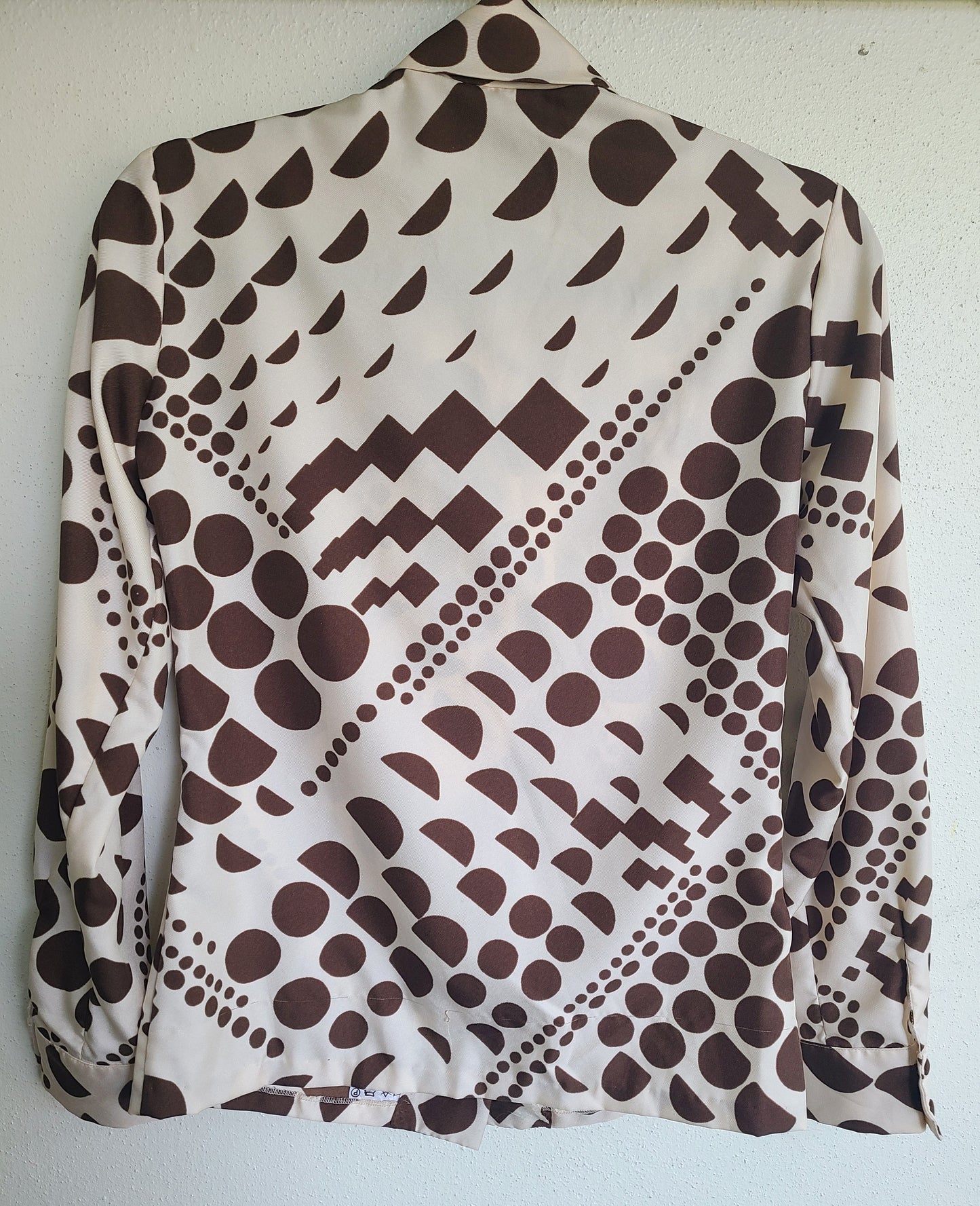 The French Disco Vintage 1960s Ascot Tie Button Down M