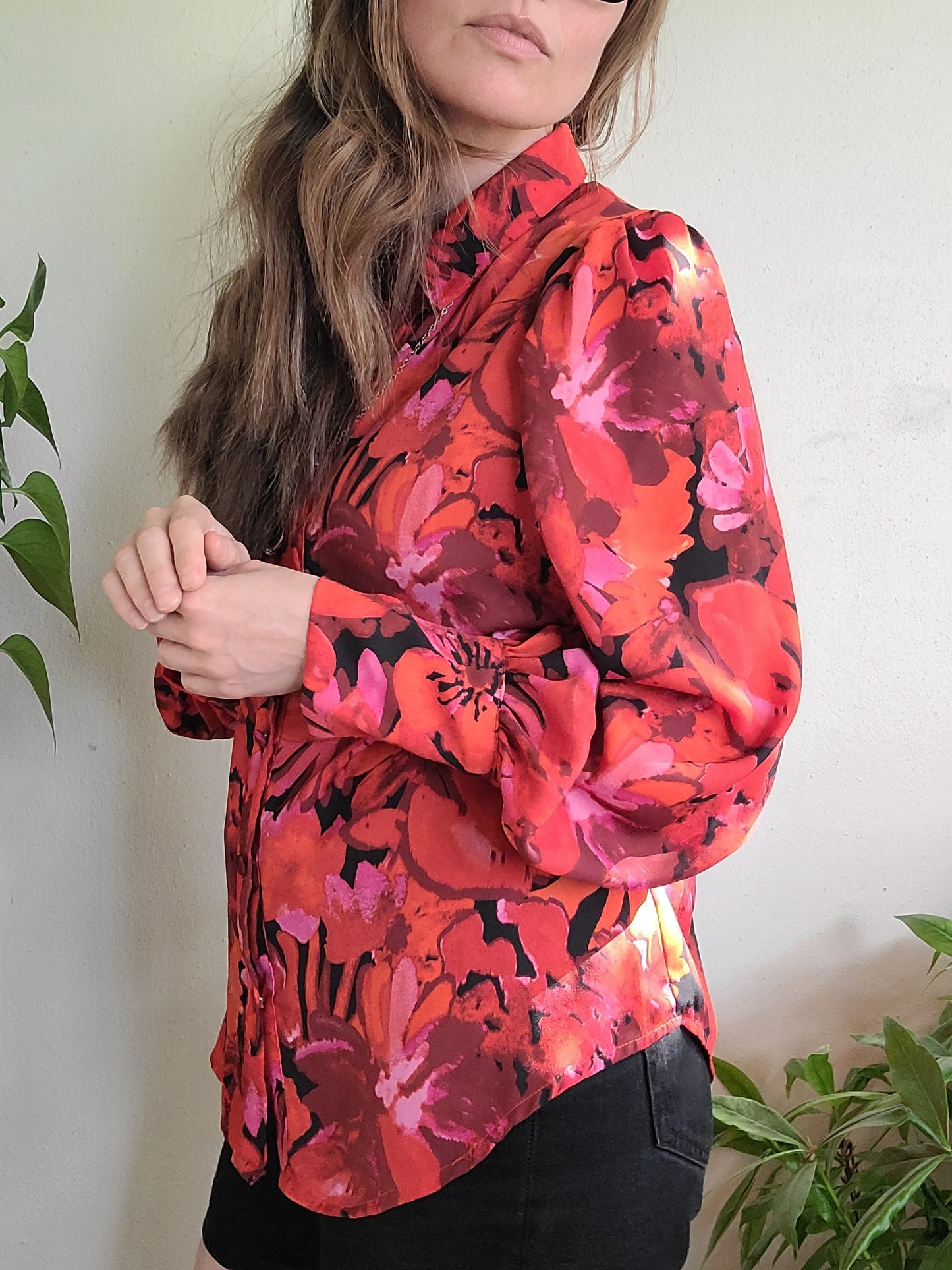The Fiona Preloved Floral Blouse M