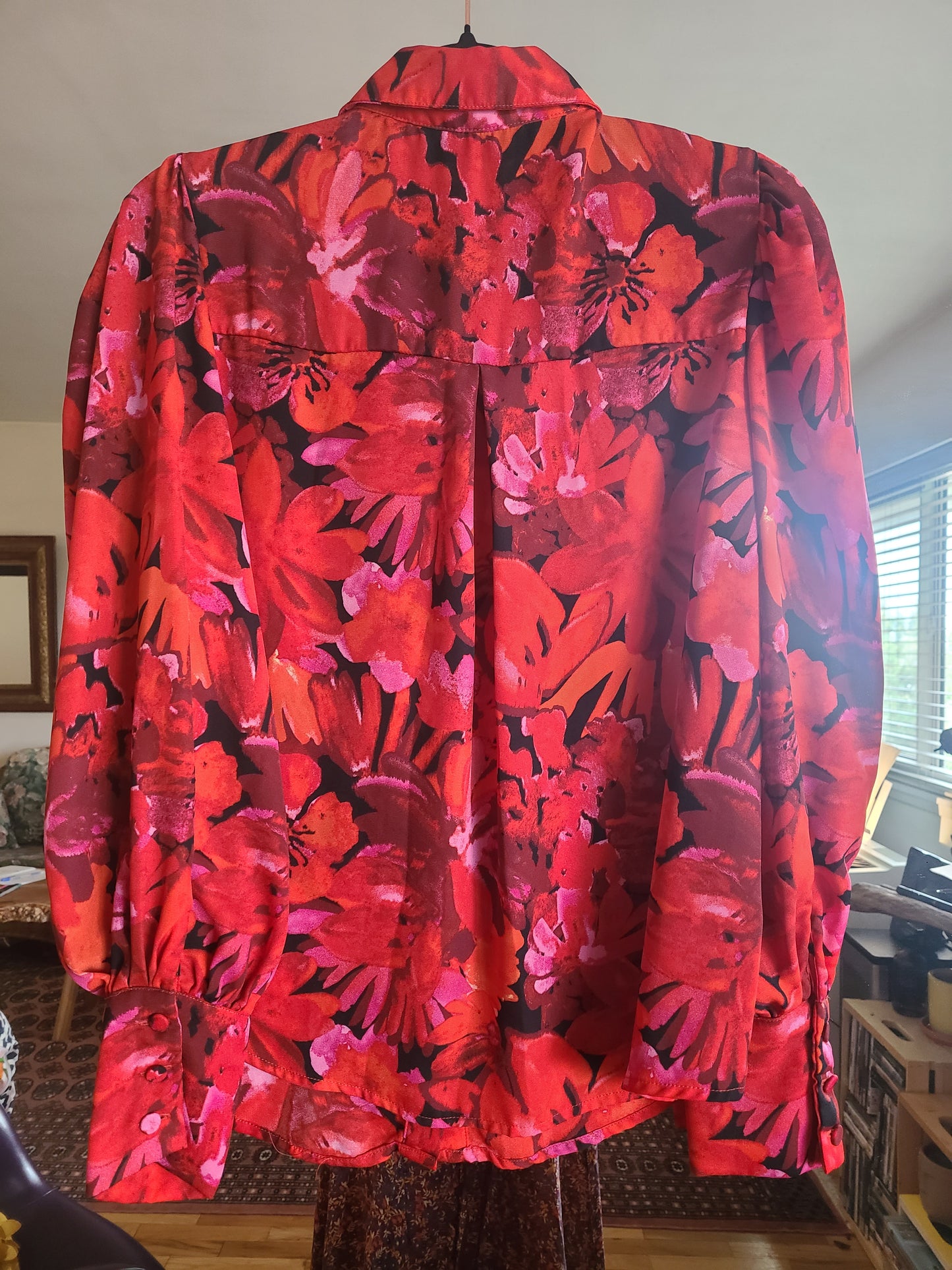 The Fiona Preloved Floral Blouse M