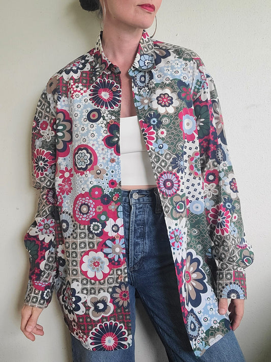 The Vintage 90s Moschino Jeans Button Down Mens L
