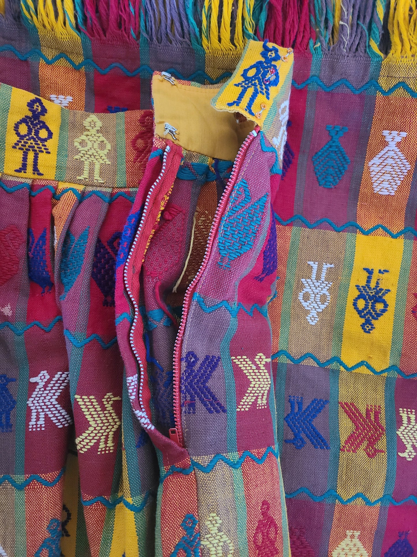 The Nia 1970s Handwoven Bohemian Vintage Maxi Skirt 28